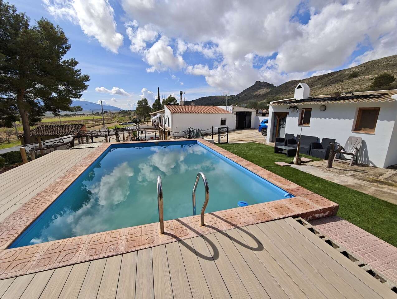 4 Bed, 2 Bath, HouseFor Sale, Yecla, Murcia