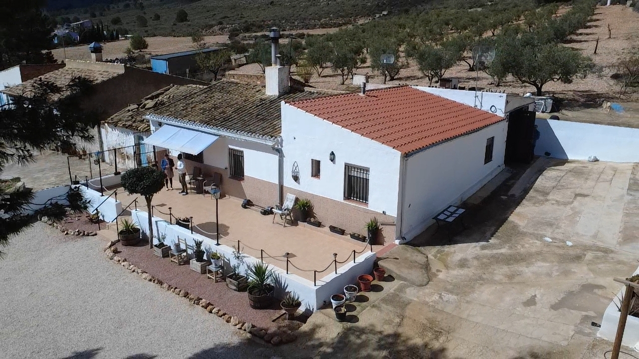 4 Bed, 2 Bath, HouseFor Sale, Yecla, Murcia