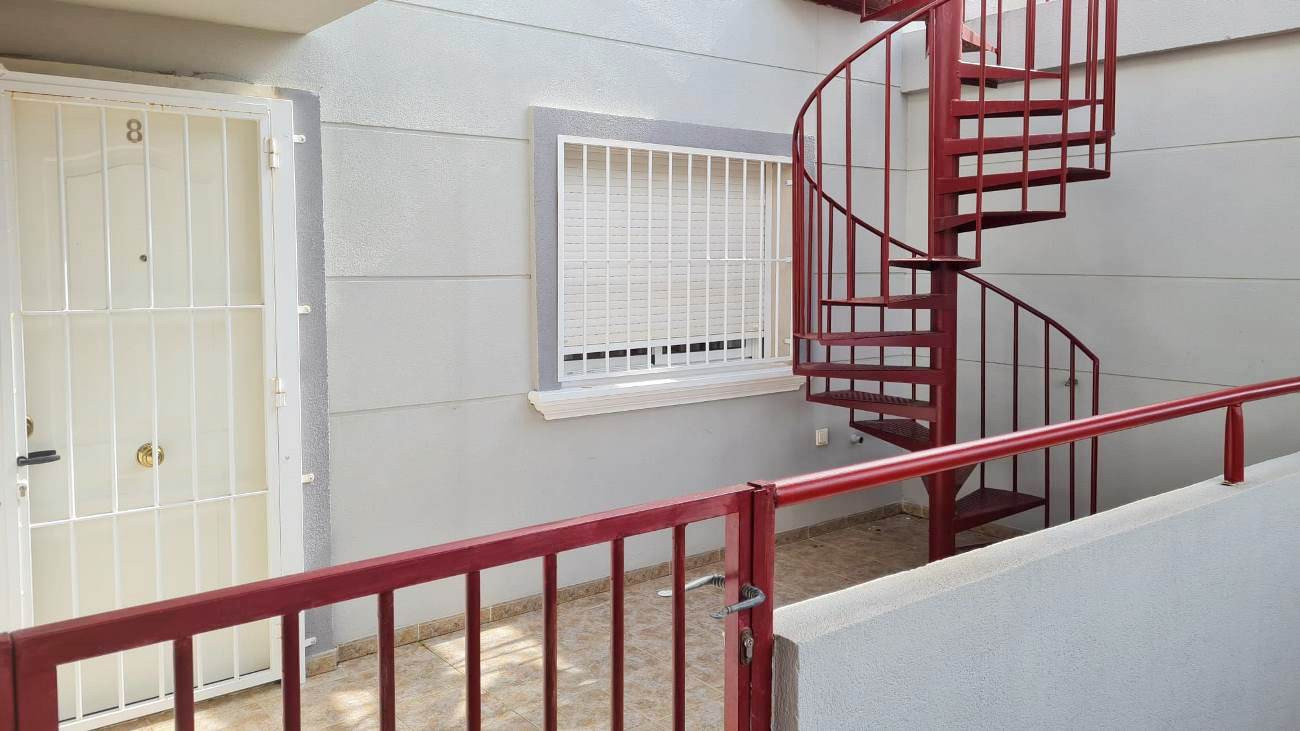 2 Bed, 1 Bath, ApartmentFor Sale, Villamartin, Alicante