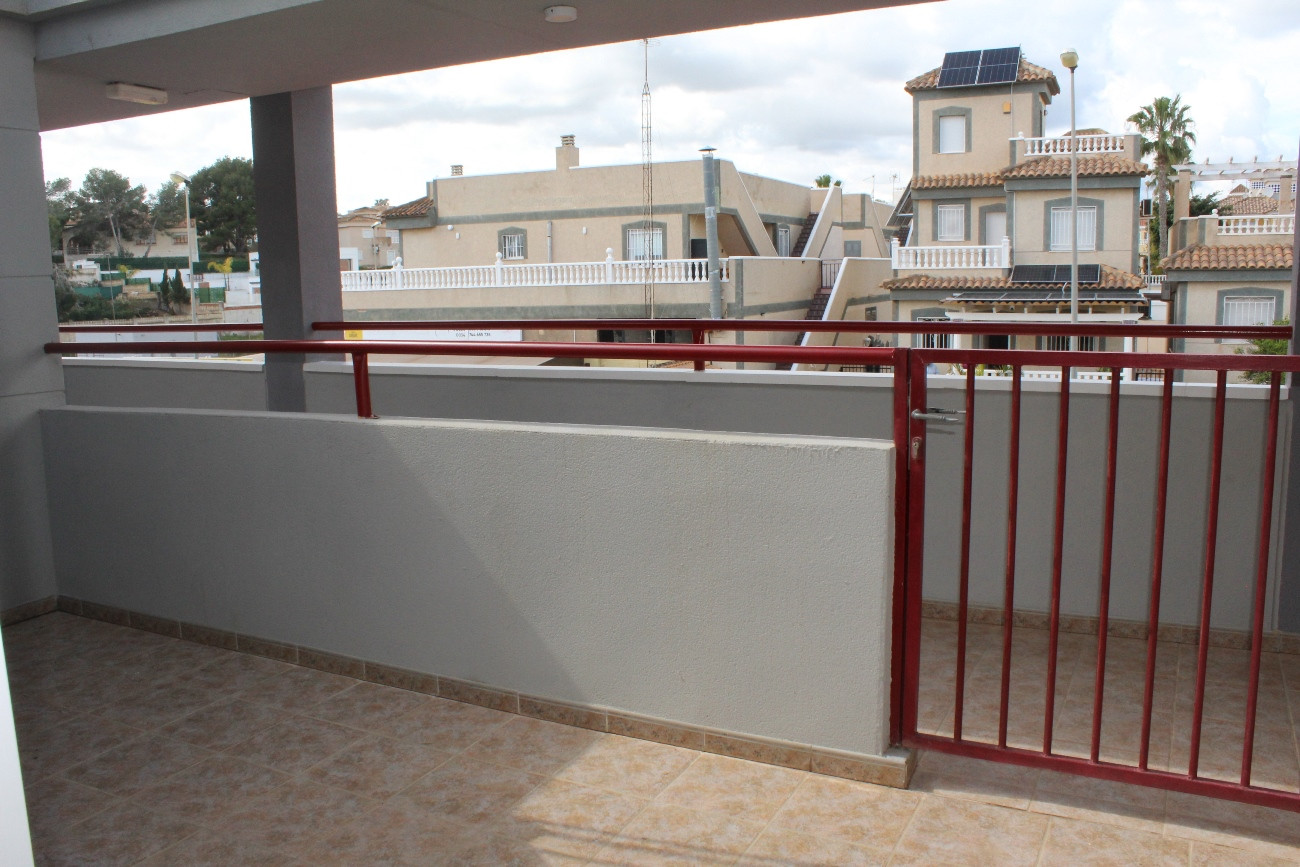 2 Bed, 1 Bath, ApartmentFor Sale, Villamartin, Alicante