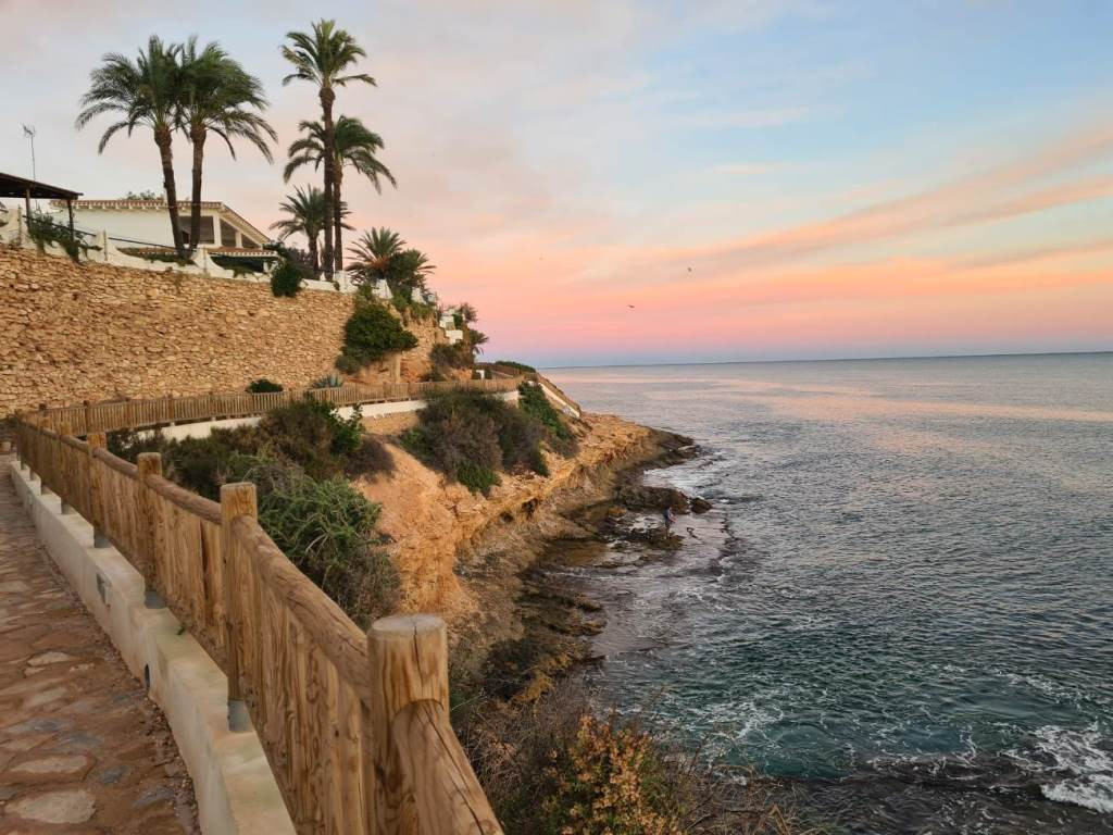 2 Bed, 1 Bath, ApartmentFor Sale, Villamartin, Alicante