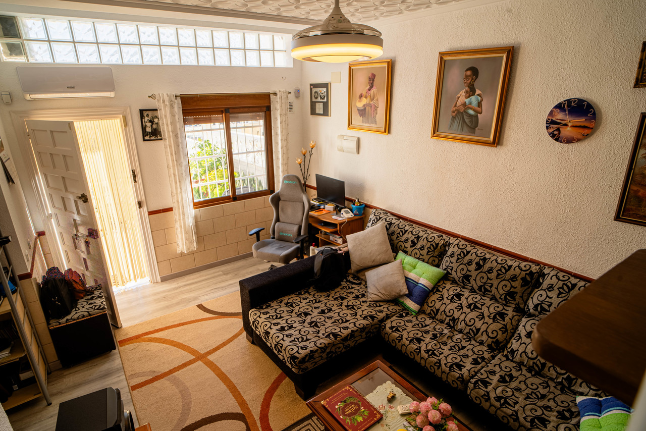 2 Bed, 1 Bath, HouseFor Sale, Torrevieja, Alicante