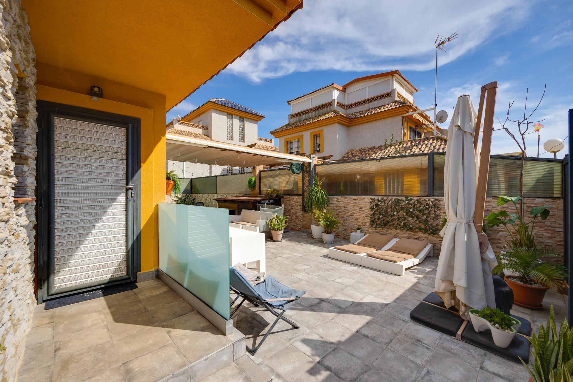 3 Bed, 2 Bath, HouseFor Sale, Los Montesinos, Alicante