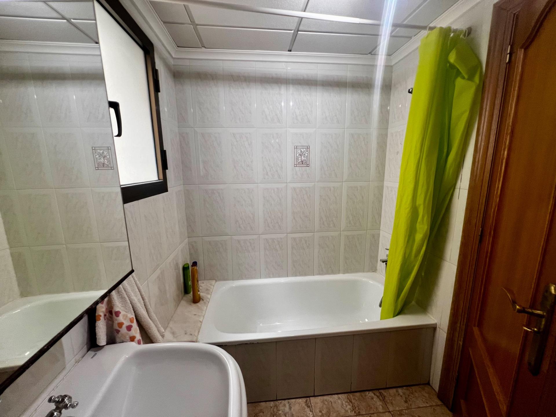 4 Bed, 2 Bath, ApartmentFor Sale, Rojales, Alicante