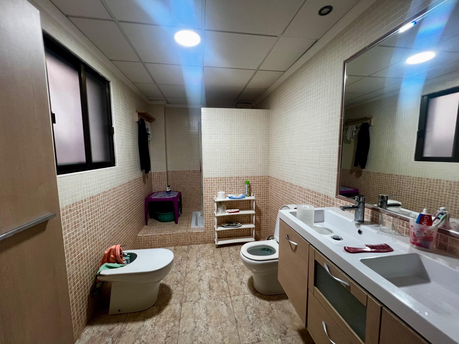 4 Bed, 2 Bath, ApartmentFor Sale, Rojales, Alicante