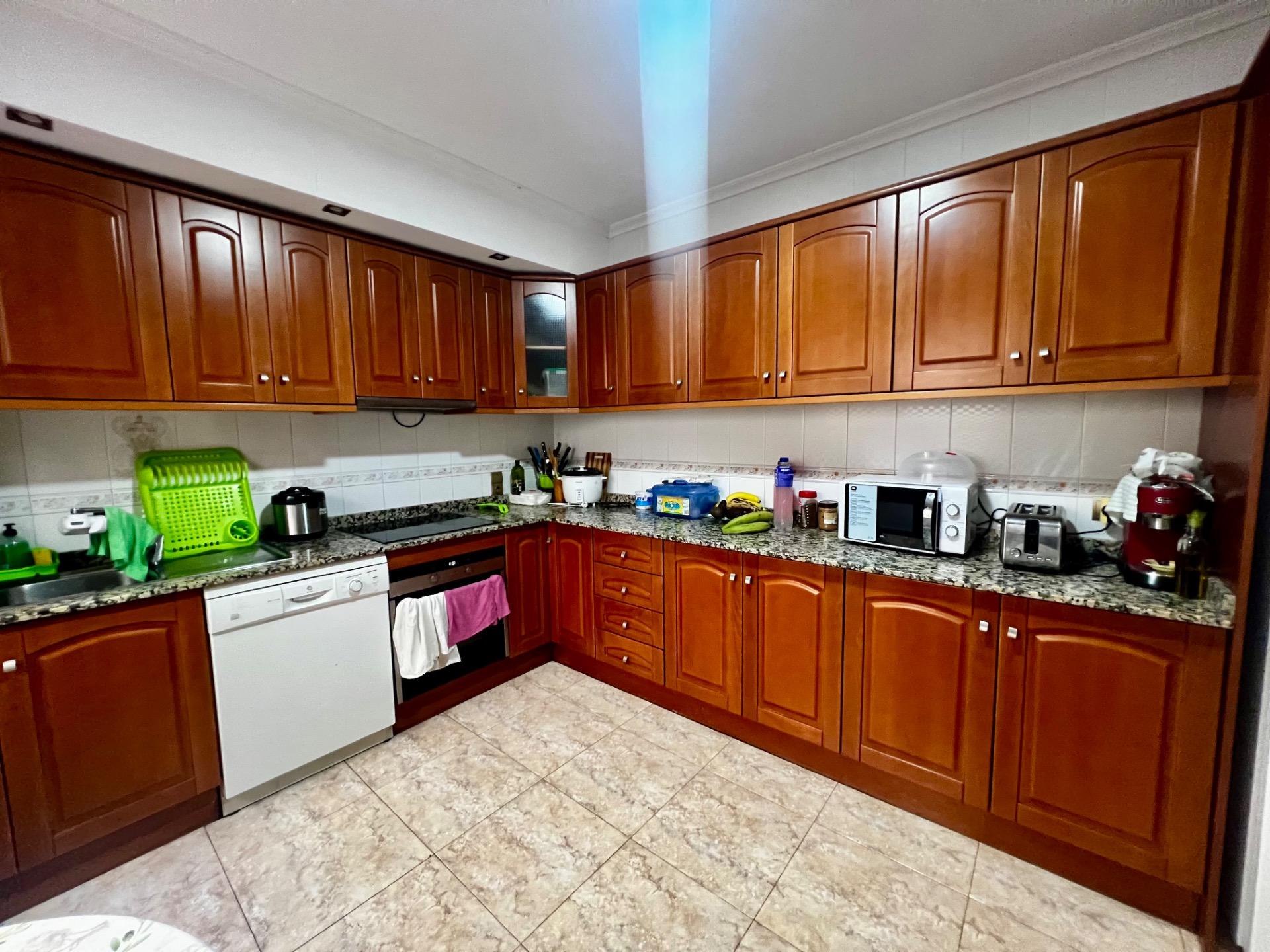 4 Bed, 2 Bath, ApartmentFor Sale, Rojales, Alicante