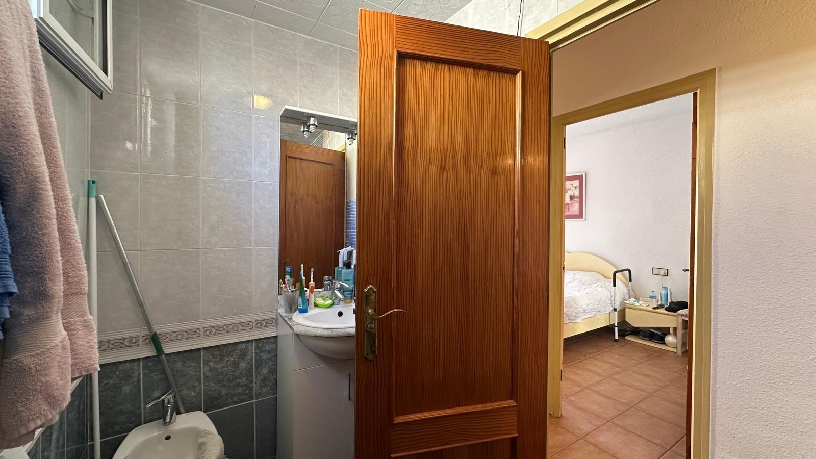 3 Bed, 1 Bath, ApartmentFor Sale, Torrevieja, Alicante