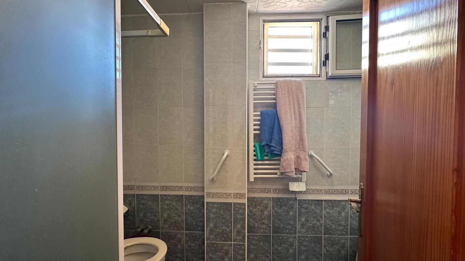 3 Bed, 1 Bath, ApartmentFor Sale, Torrevieja, Alicante