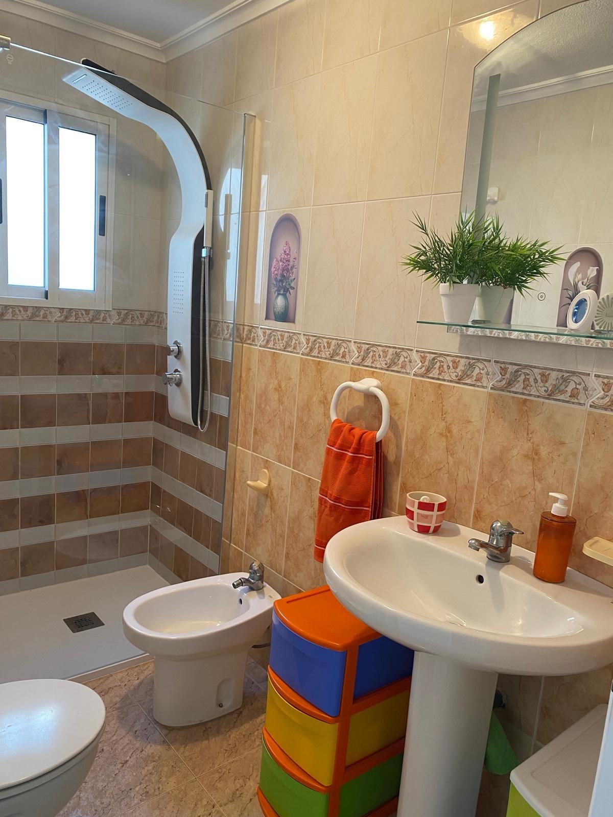 3 Bed, 2 Bath, ApartmentFor Sale, Torrevieja, Alicante