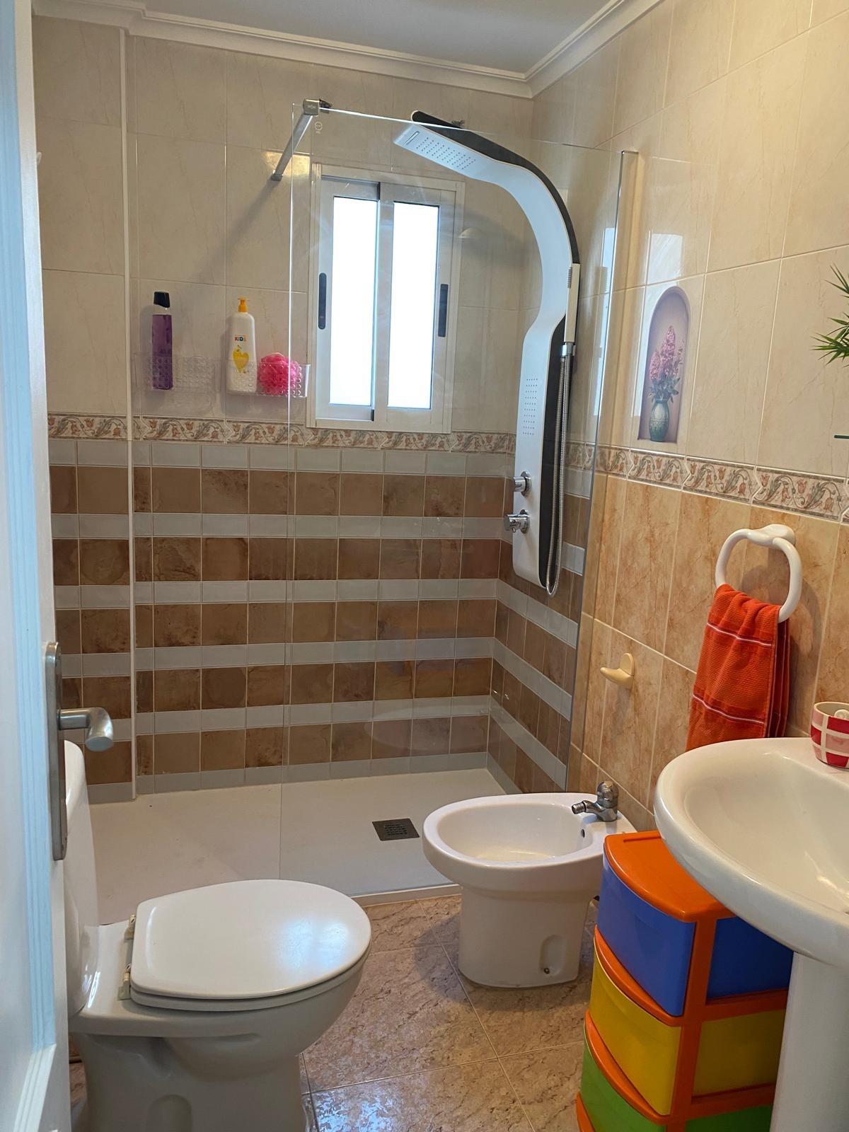 3 Bed, 2 Bath, ApartmentFor Sale, Torrevieja, Alicante
