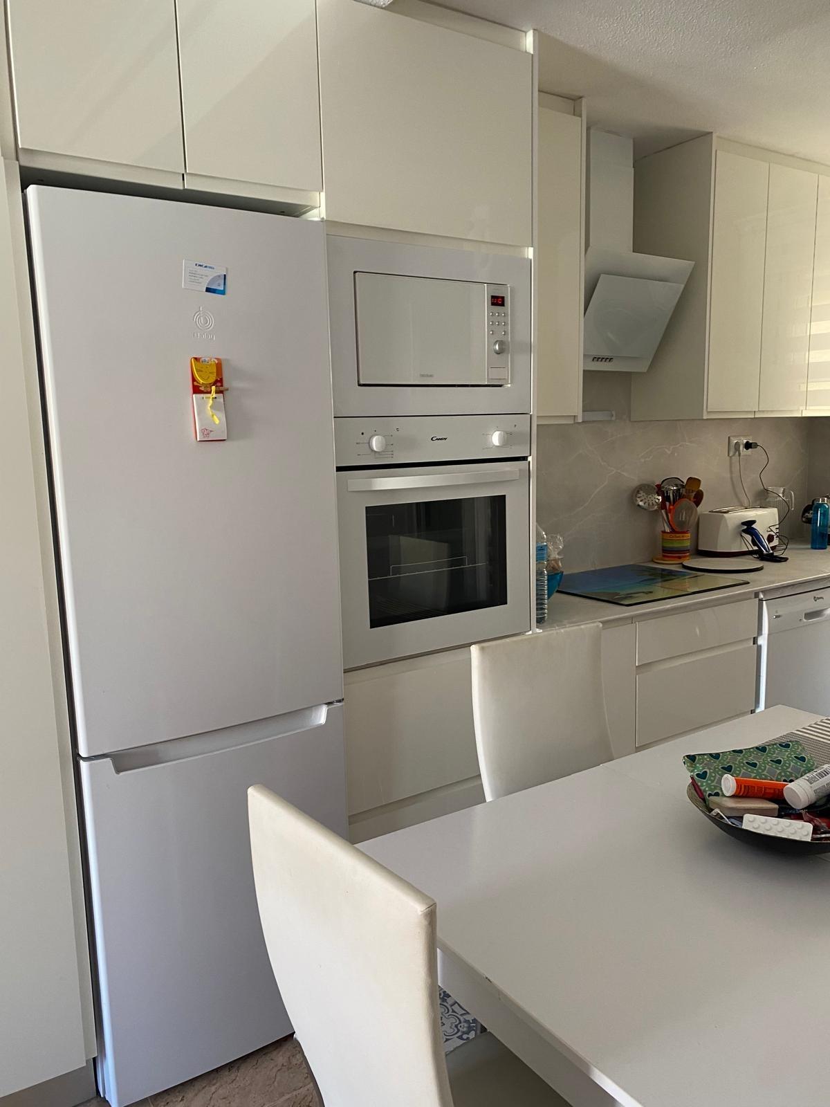 3 Bed, 2 Bath, ApartmentFor Sale, Torrevieja, Alicante