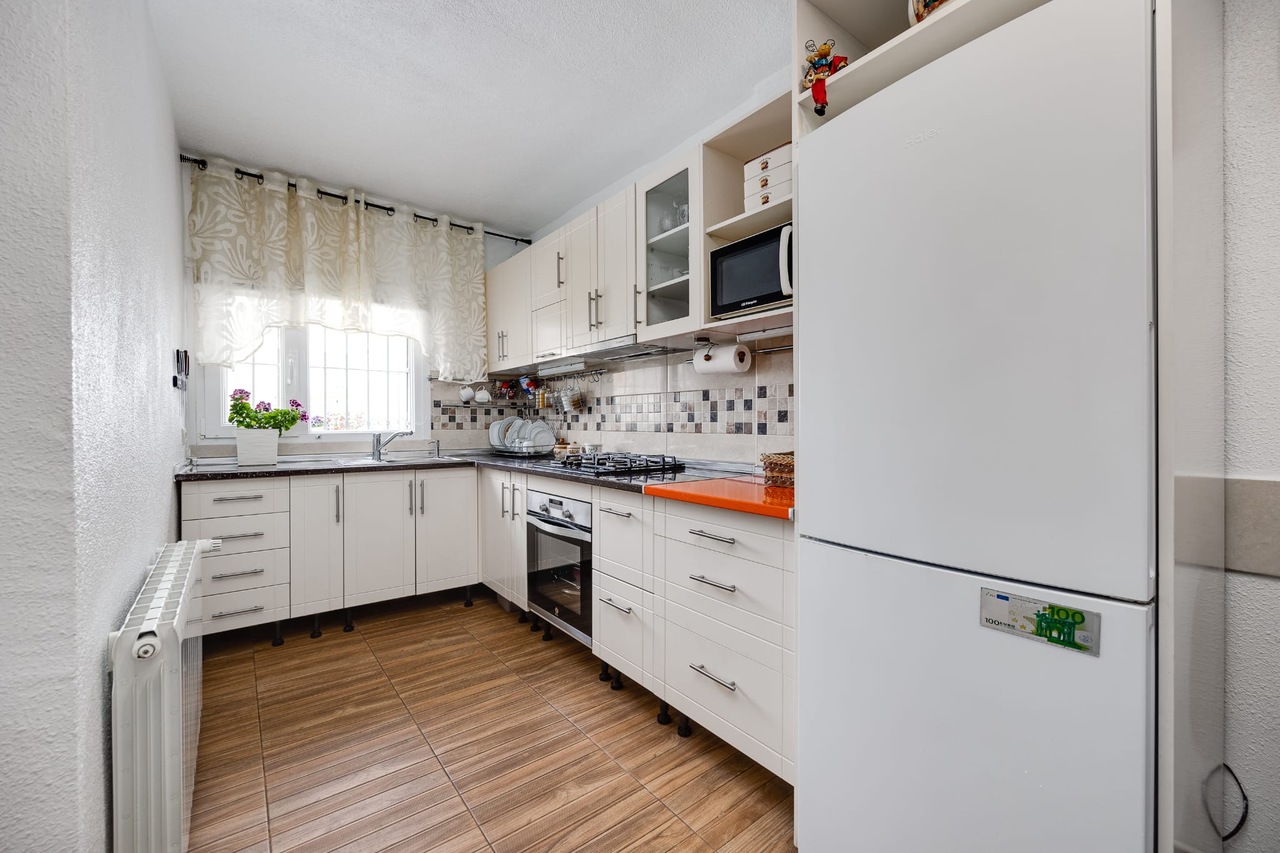 3 Bed, 2 Bath, HouseFor Sale, Torrevieja, Alicante