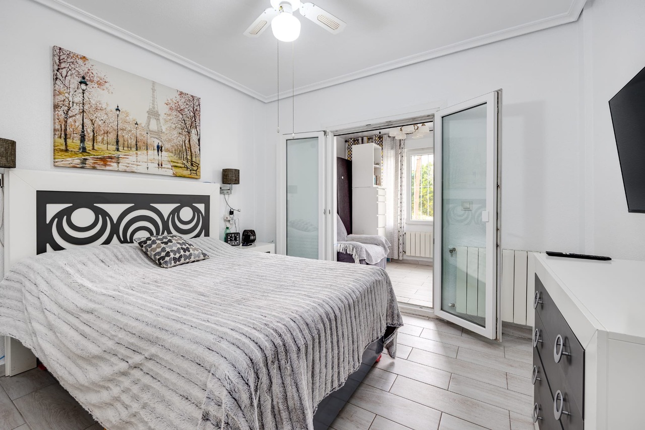 3 Bed, 2 Bath, HouseFor Sale, Torrevieja, Alicante