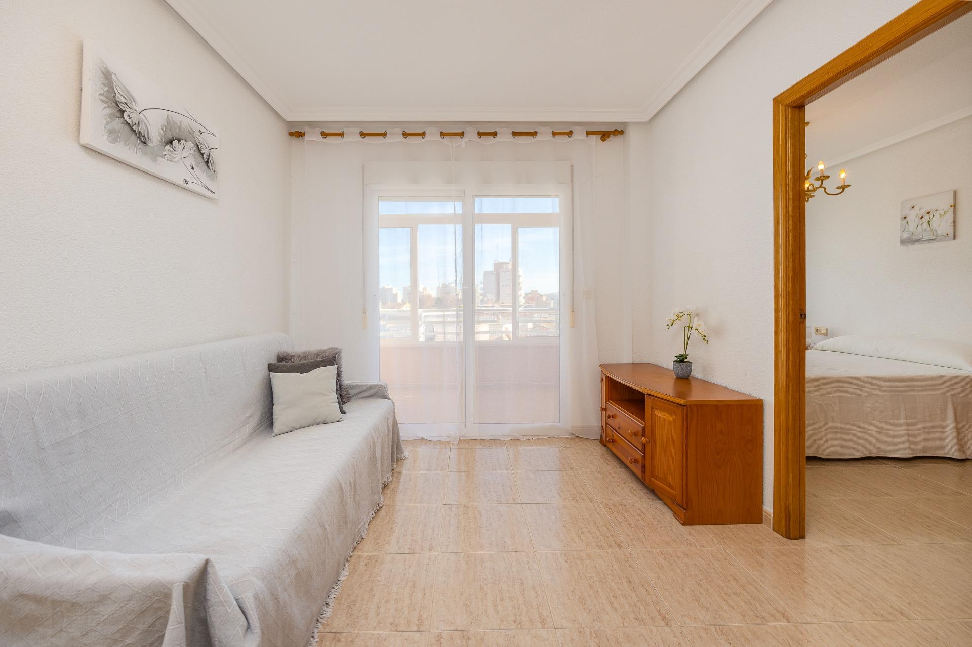 2 Bed, 1 Bath, ApartmentFor Sale, Torrevieja, Alicante