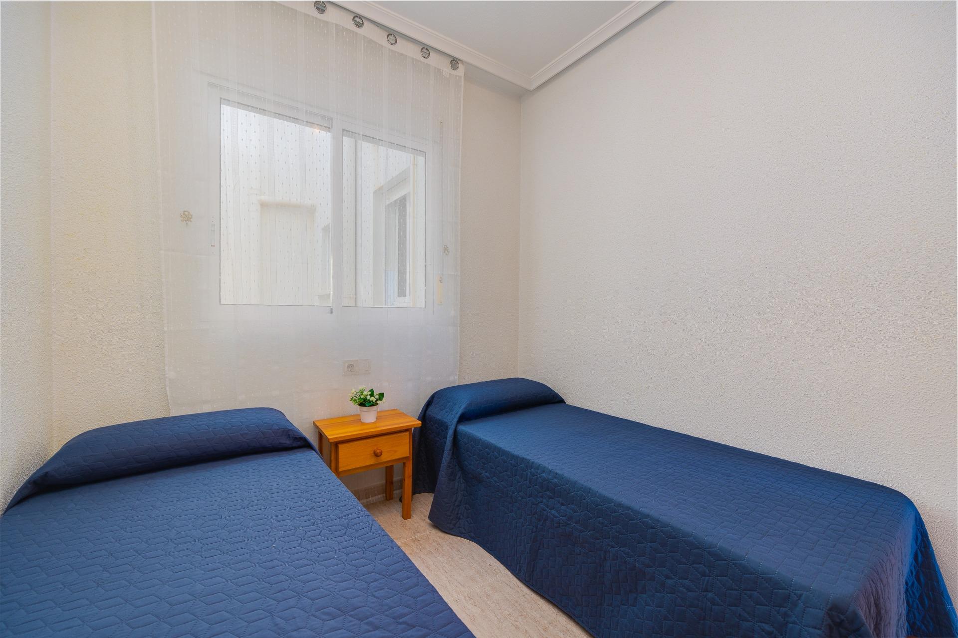 2 Bed, 1 Bath, ApartmentFor Sale, Torrevieja, Alicante