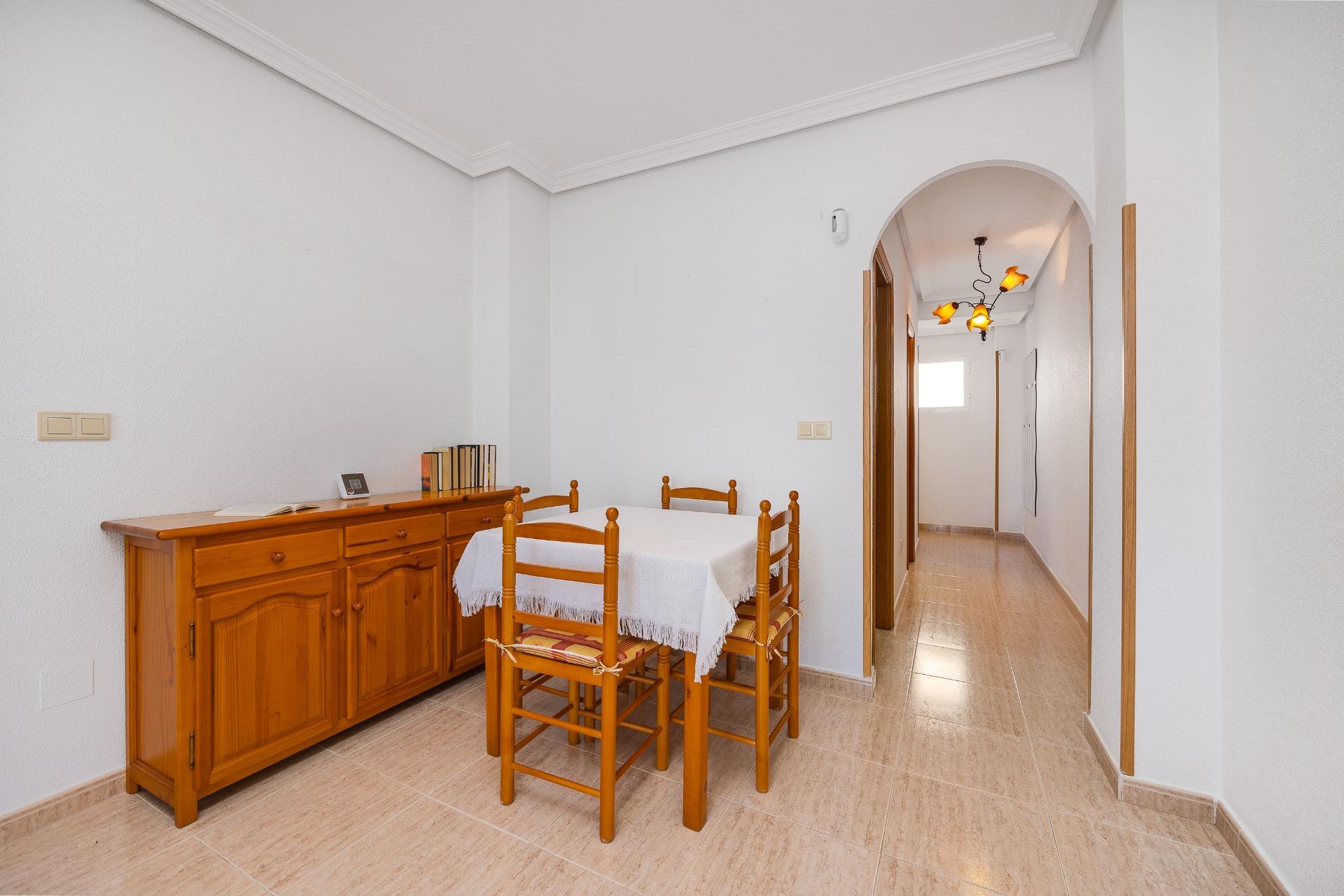 2 Bed, 1 Bath, ApartmentFor Sale, Torrevieja, Alicante