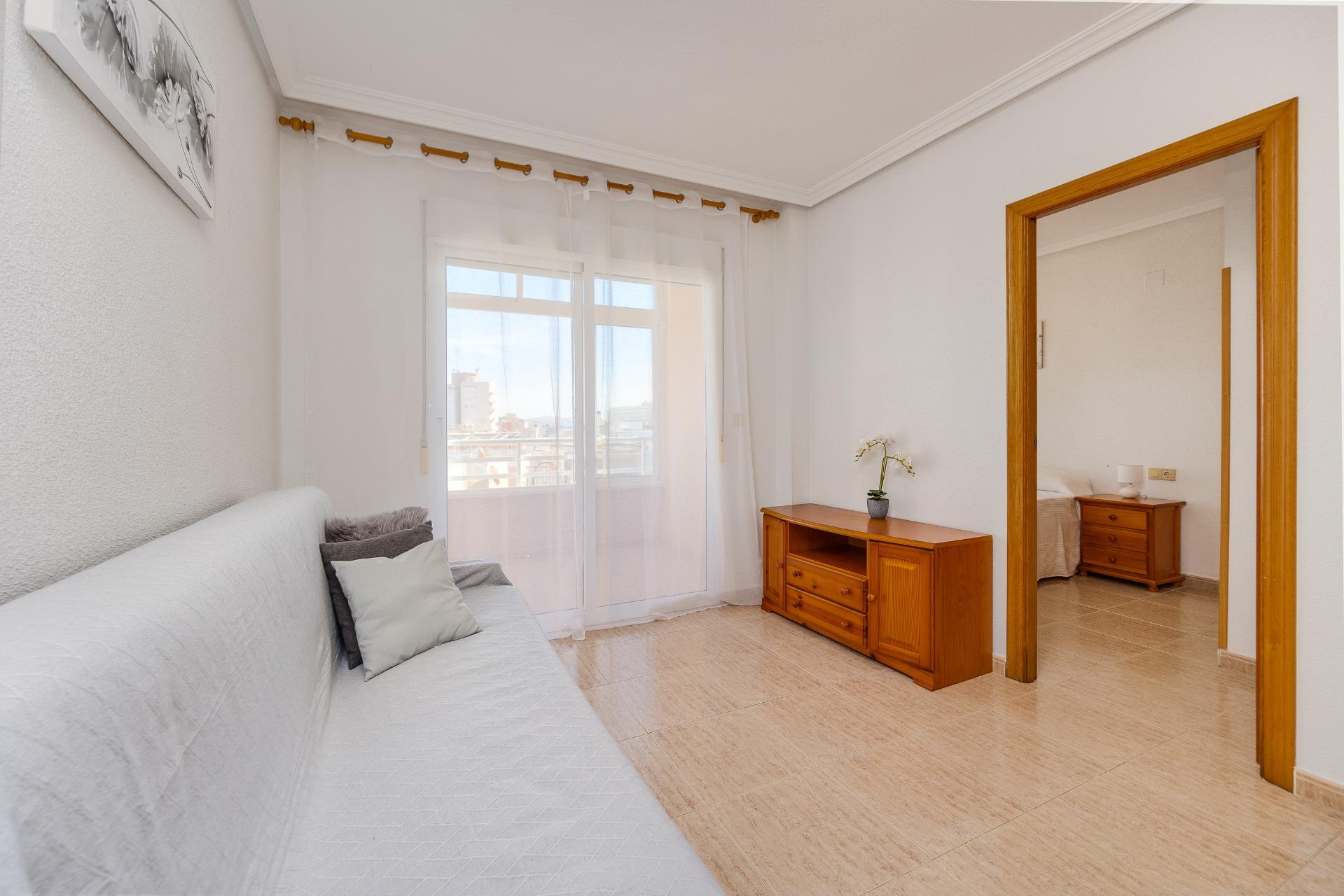 2 Bed, 1 Bath, ApartmentFor Sale, Torrevieja, Alicante