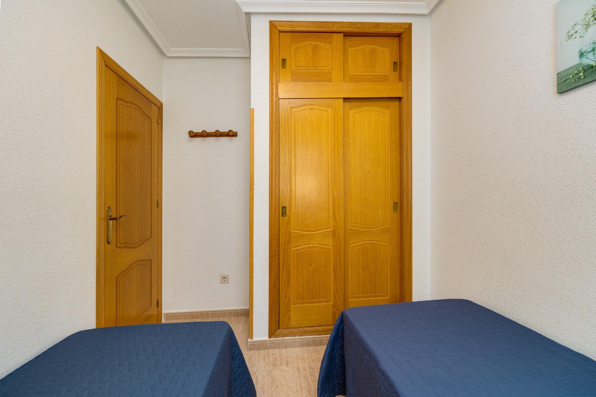 2 Bed, 1 Bath, ApartmentFor Sale, Torrevieja, Alicante