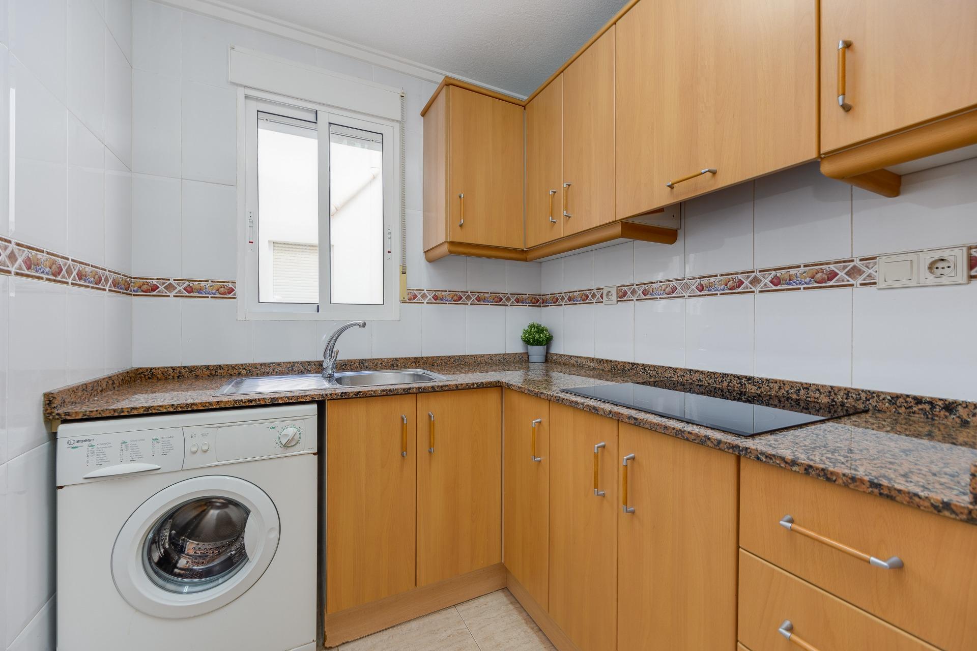 2 Bed, 1 Bath, ApartmentFor Sale, Torrevieja, Alicante