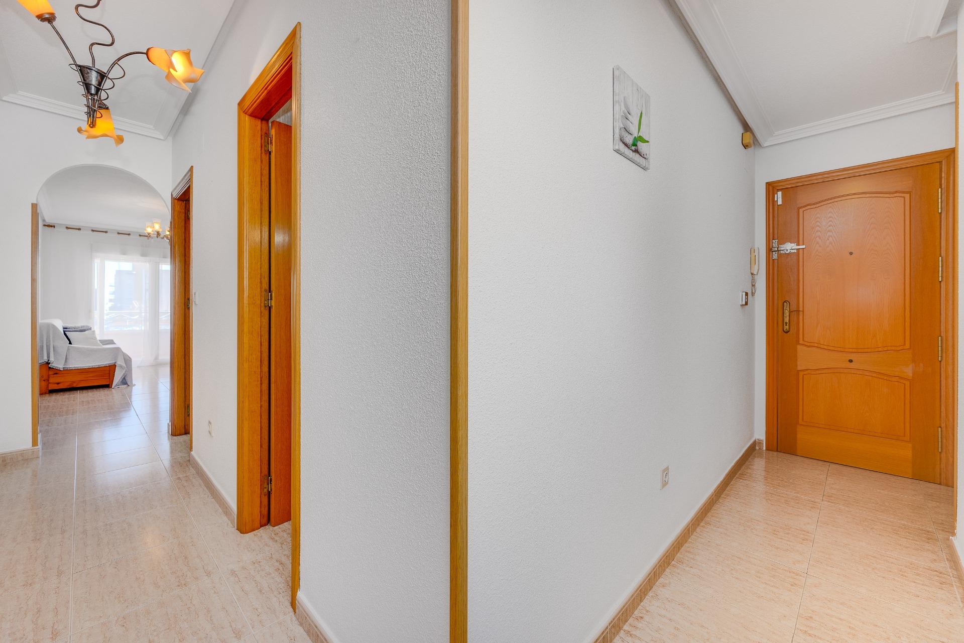 2 Bed, 1 Bath, ApartmentFor Sale, Torrevieja, Alicante