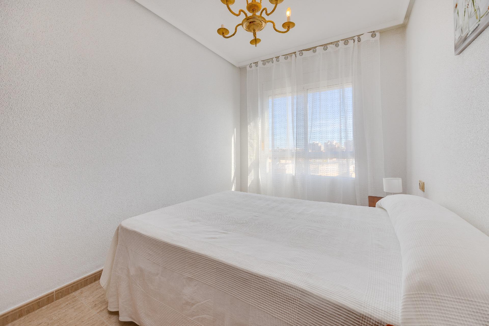 2 Bed, 1 Bath, ApartmentFor Sale, Torrevieja, Alicante