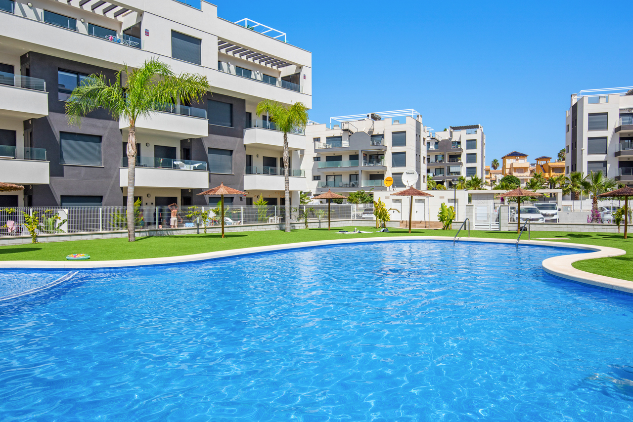 2 Bed, 2 Bath, ApartmentFor Sale, Villamartin, Alicante