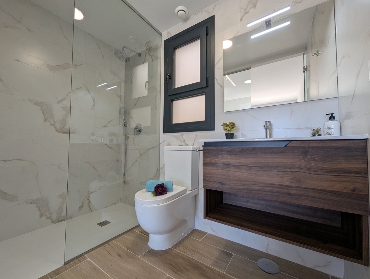 2 Bed, 2 Bath, ApartmentFor Sale, Villamartin, Alicante