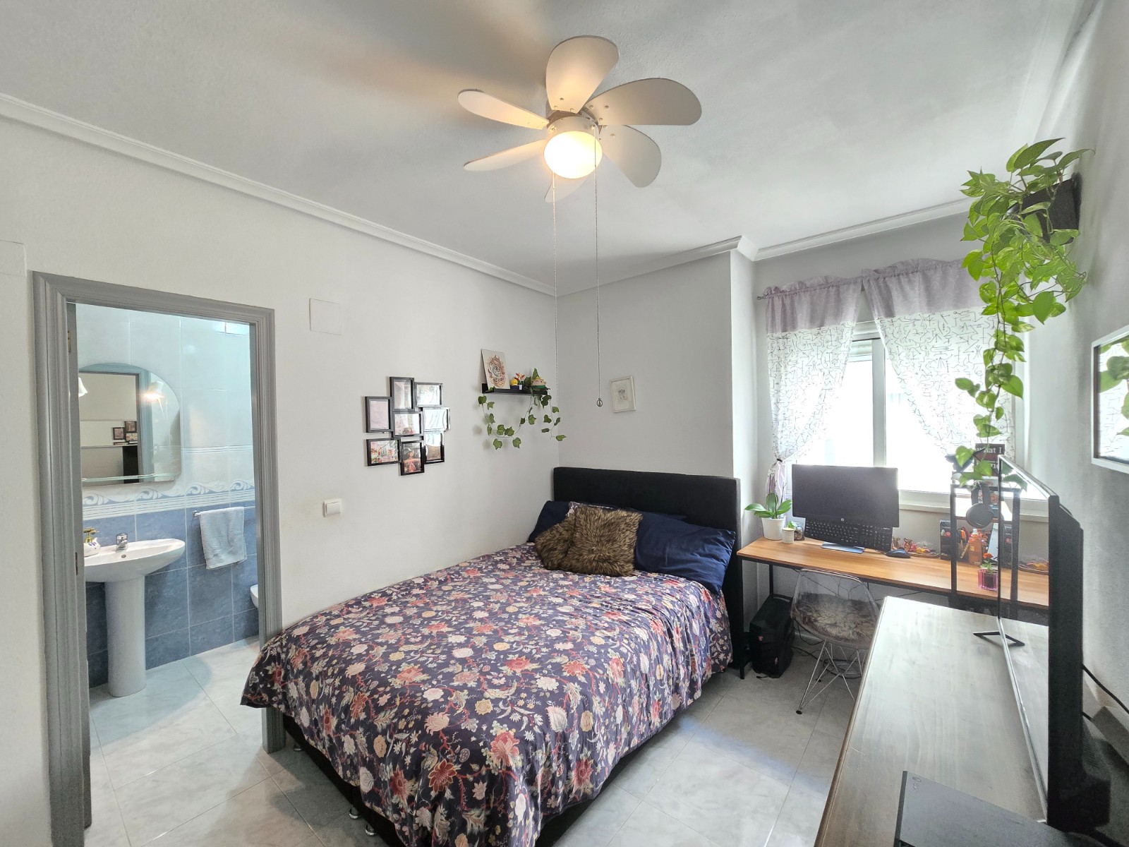 3 Bed, 2 Bath, ApartmentFor Sale, Los Montesinos *, Alicante