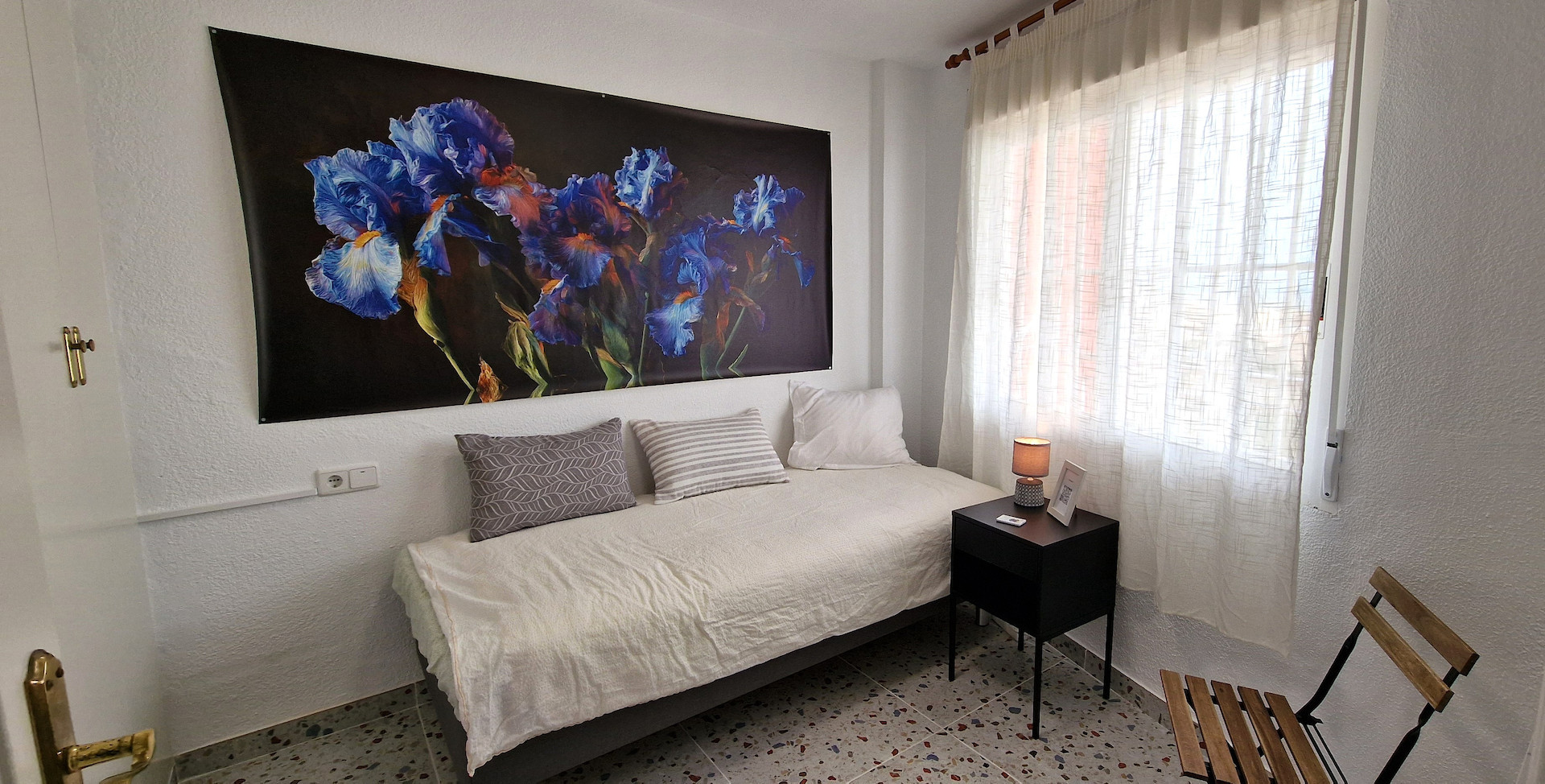 2 Bed, 1 Bath, ApartmentFor Sale, Torrevieja, Alicante