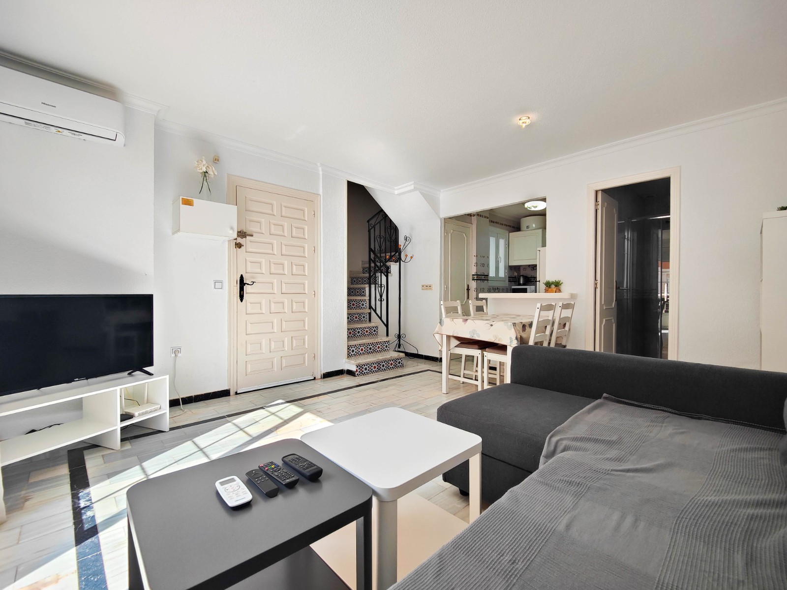 2 Bed, 2 Bath, ApartmentFor Sale, Torrevieja, Alicante