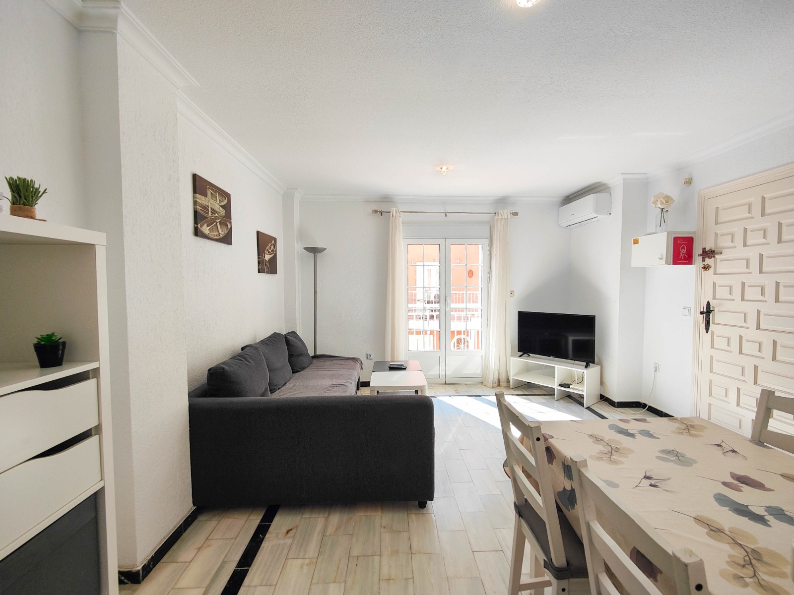 2 Bed, 2 Bath, ApartmentFor Sale, Torrevieja, Alicante