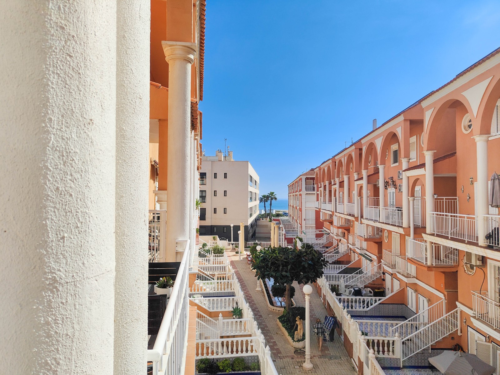 2 Bed, 2 Bath, ApartmentFor Sale, Torrevieja, Alicante