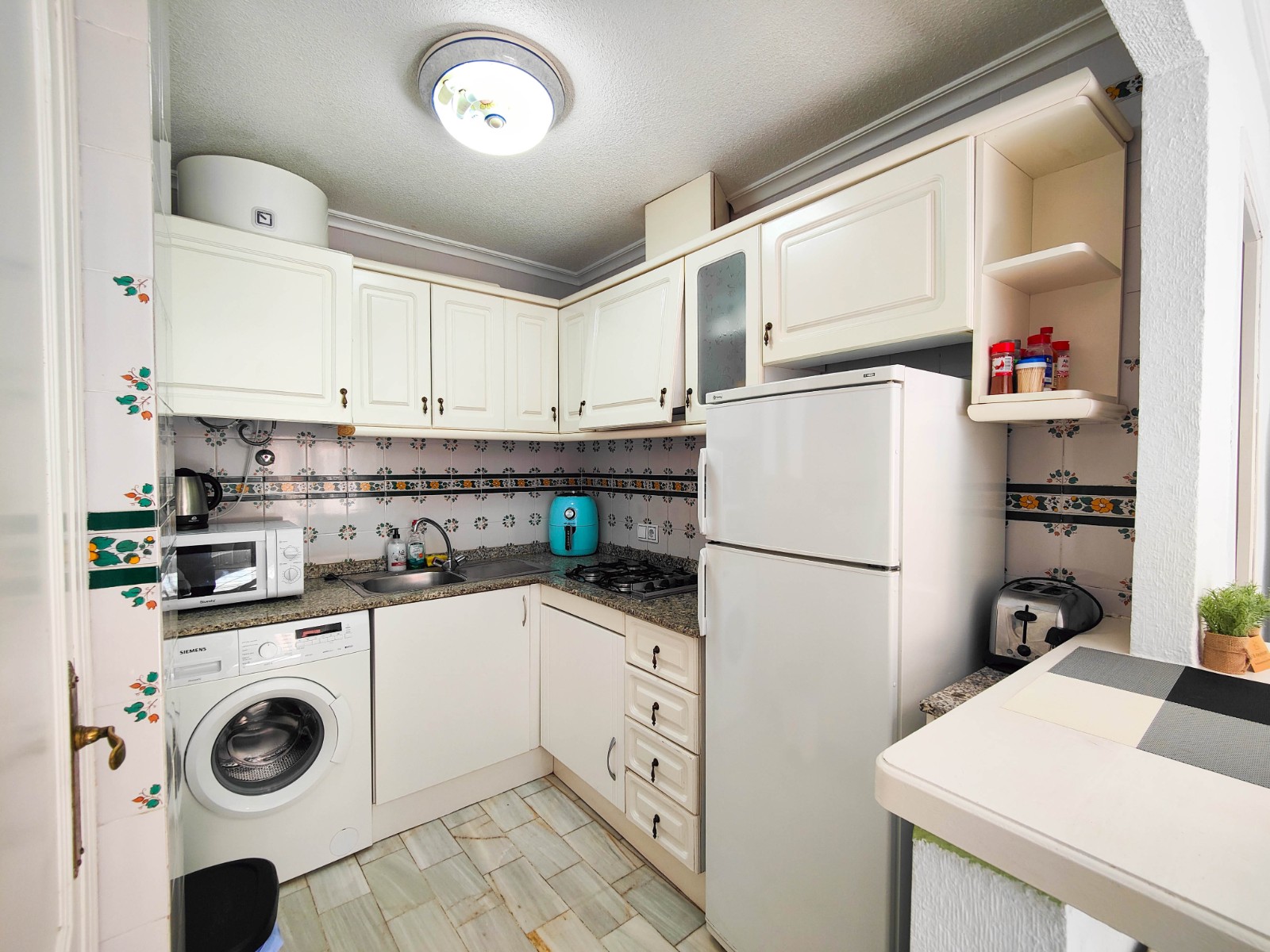 2 Bed, 2 Bath, ApartmentFor Sale, Torrevieja, Alicante