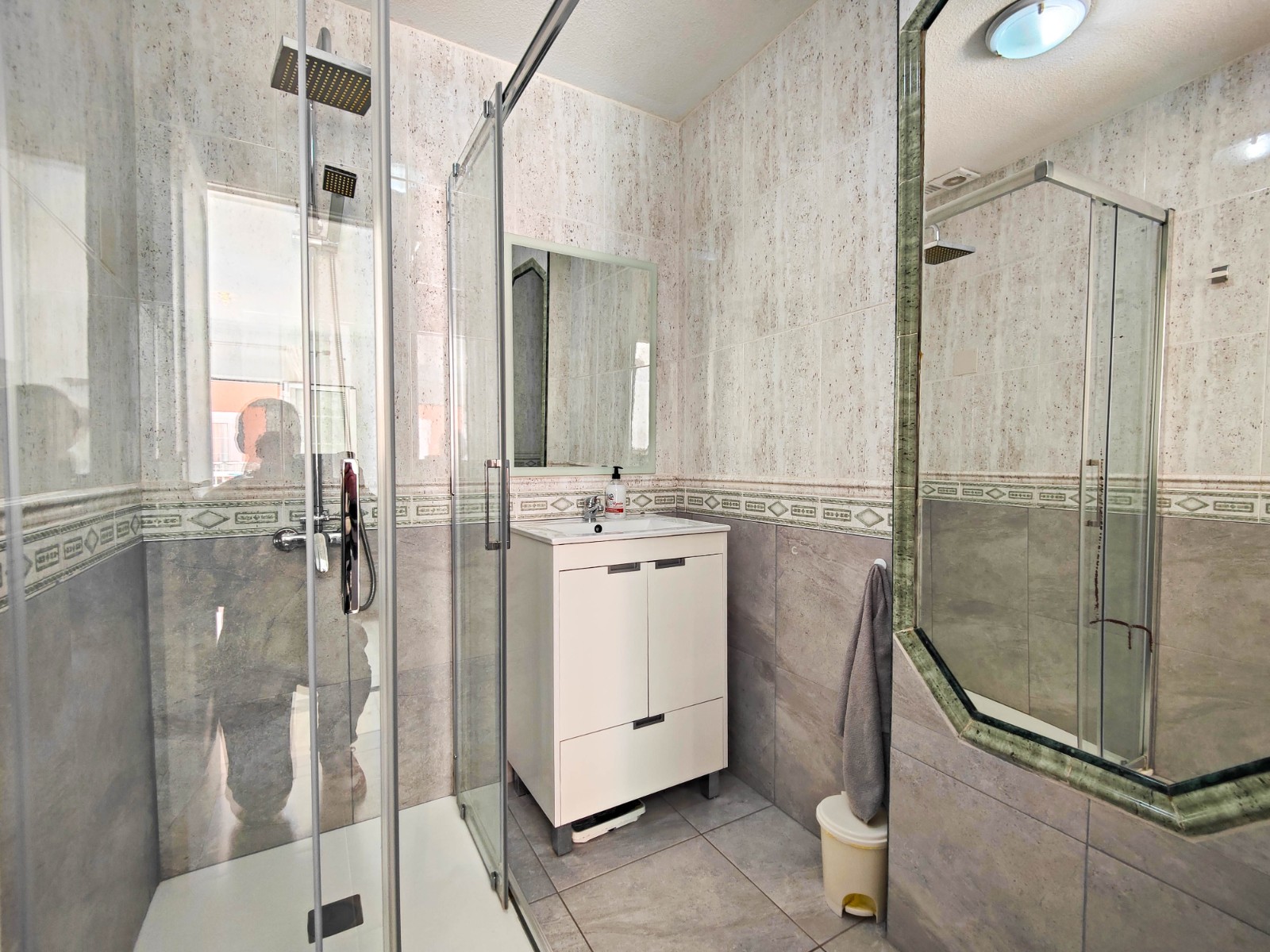 2 Bed, 2 Bath, ApartmentFor Sale, Torrevieja, Alicante