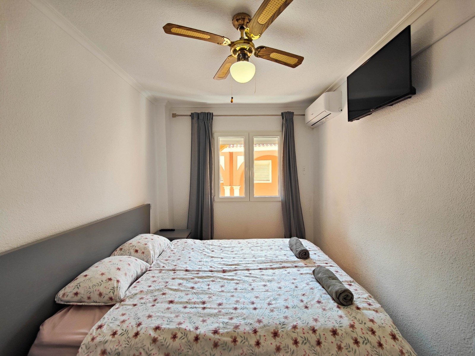 2 Bed, 2 Bath, ApartmentFor Sale, Torrevieja, Alicante