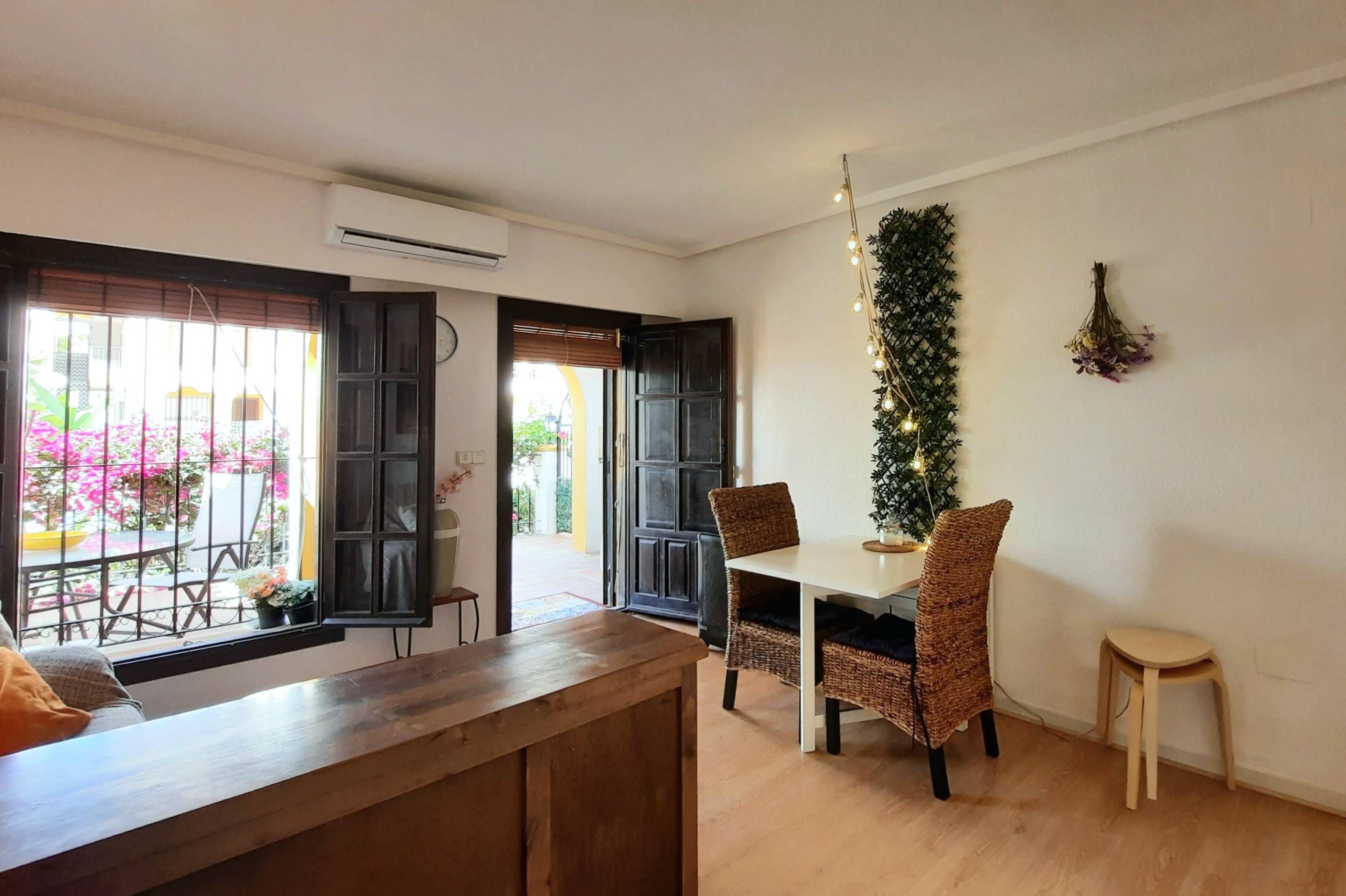 2 Bed, 1 Bath, HouseFor Sale, Torrevieja, Alicante