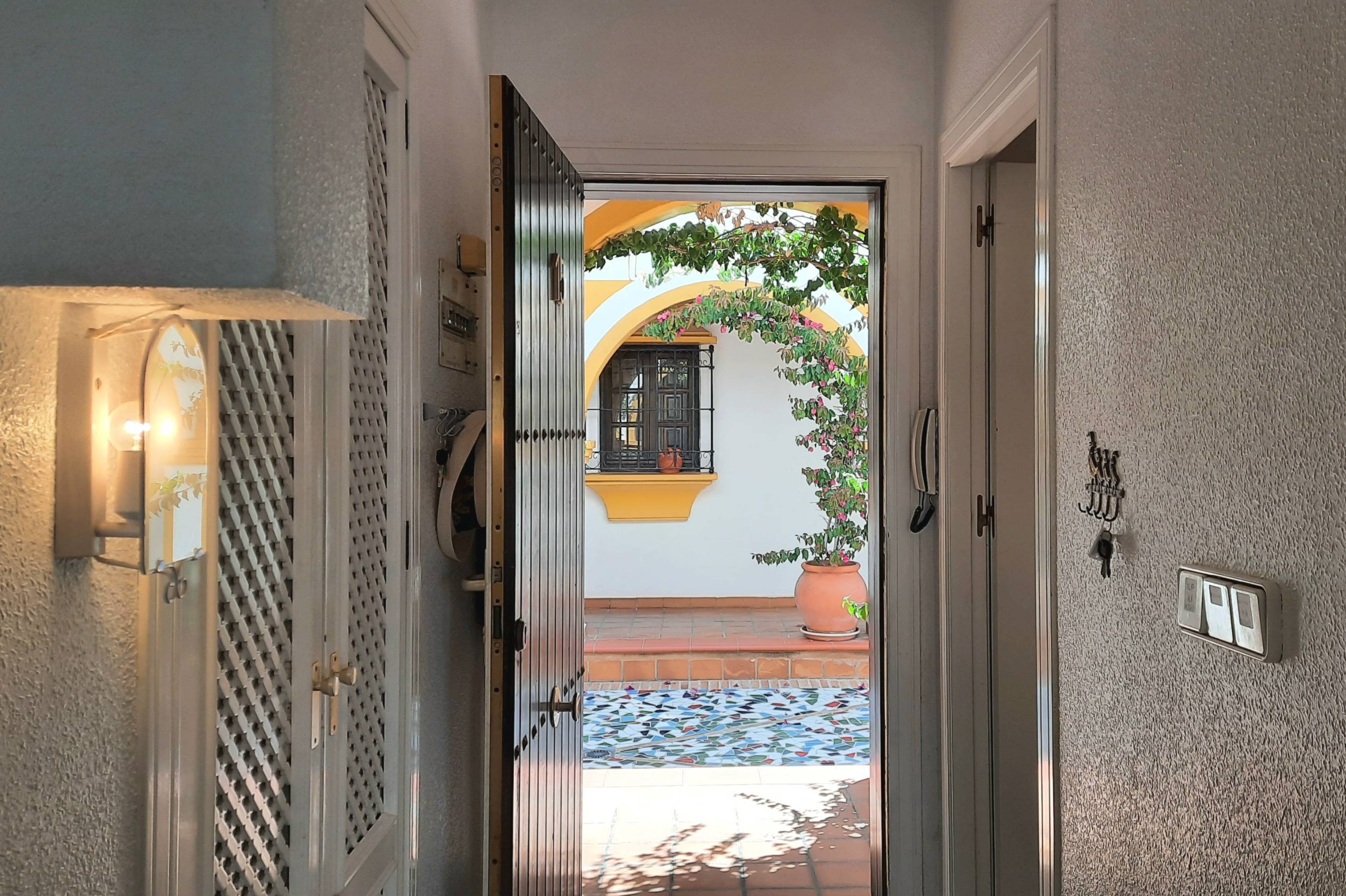 2 Bed, 1 Bath, HouseFor Sale, Torrevieja, Alicante