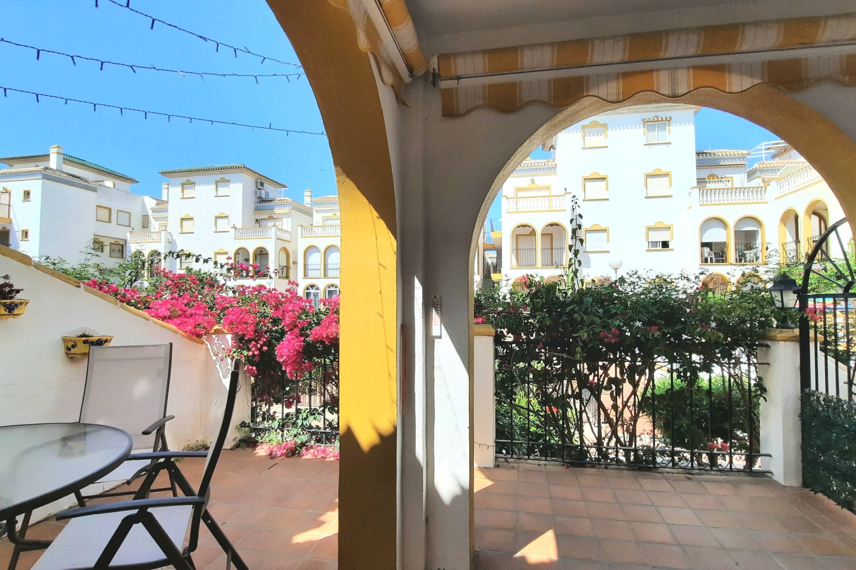 2 Bed, 1 Bath, HouseFor Sale, Torrevieja, Alicante