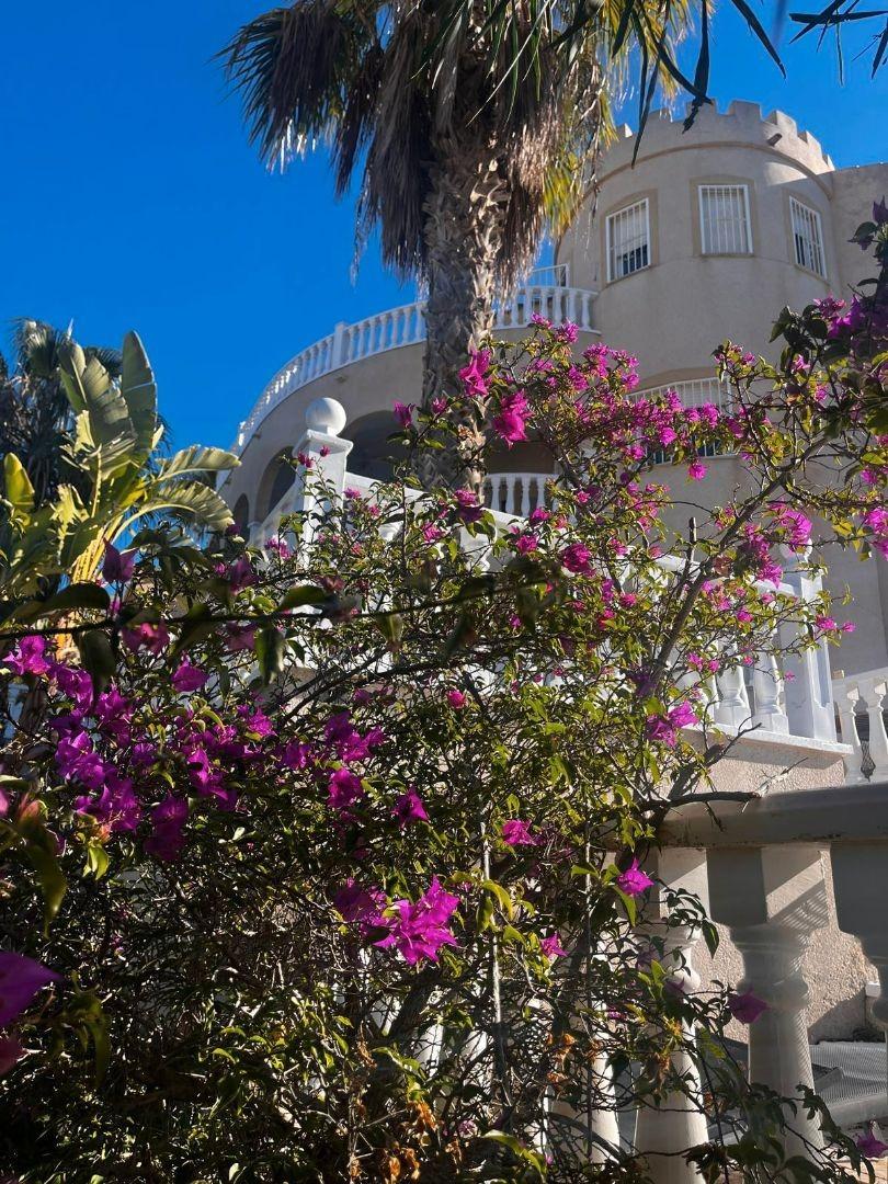 7 Bed, 3 Bath, HouseFor Sale, Rojales, Alicante