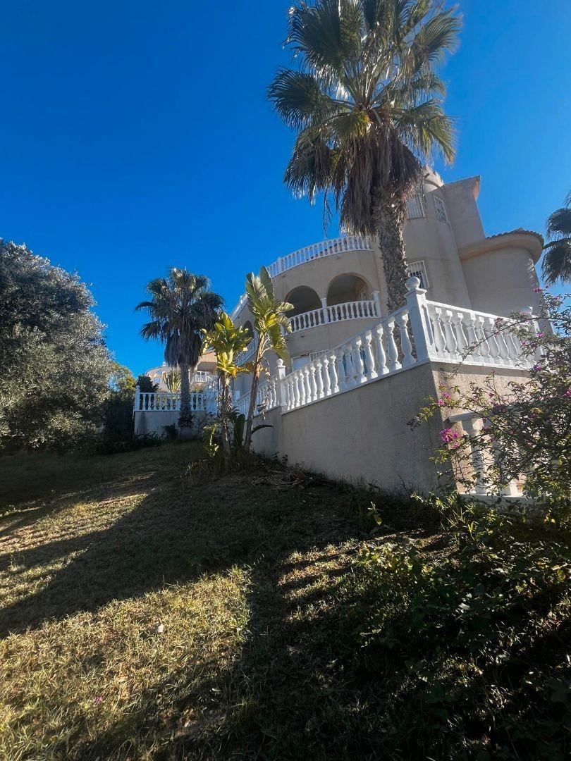 7 Bed, 3 Bath, HouseFor Sale, Rojales, Alicante