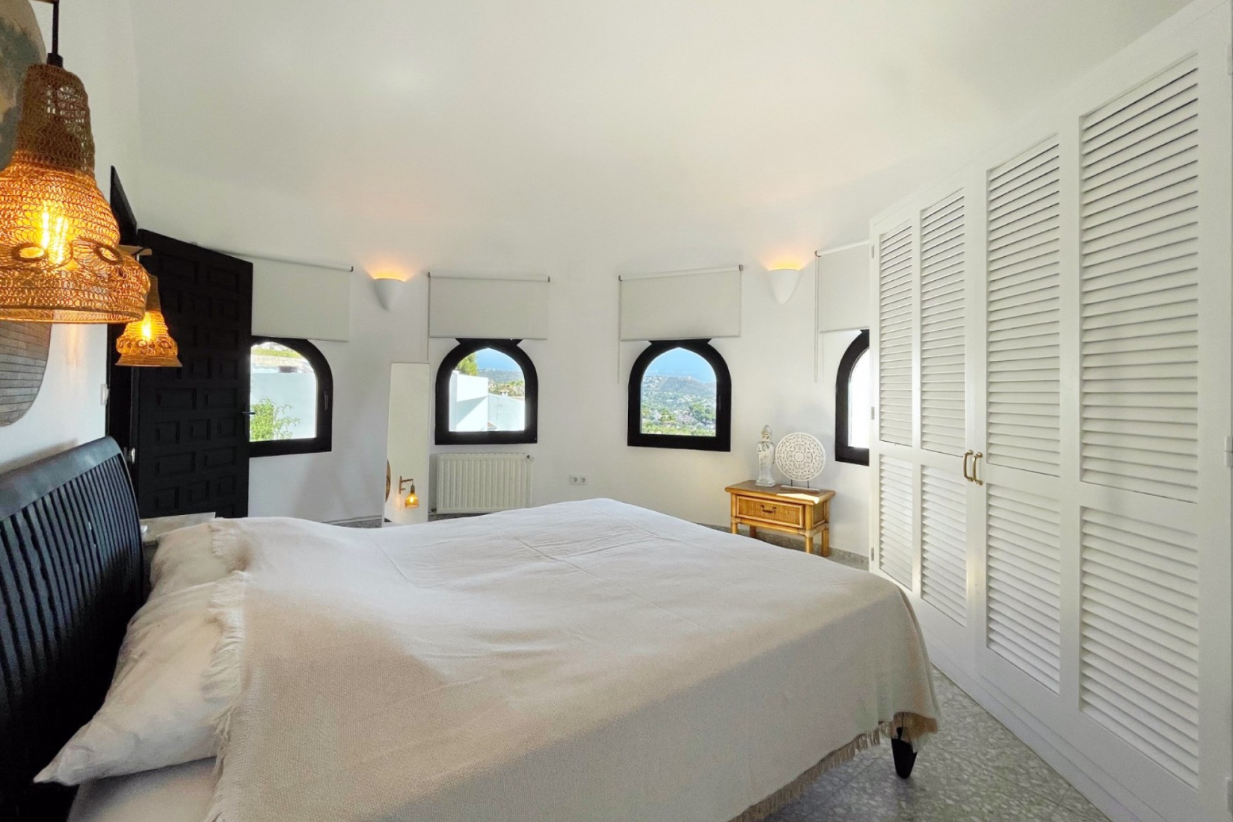 4 Bed, 2 Bath, HouseFor Sale, Moraira, Alicante