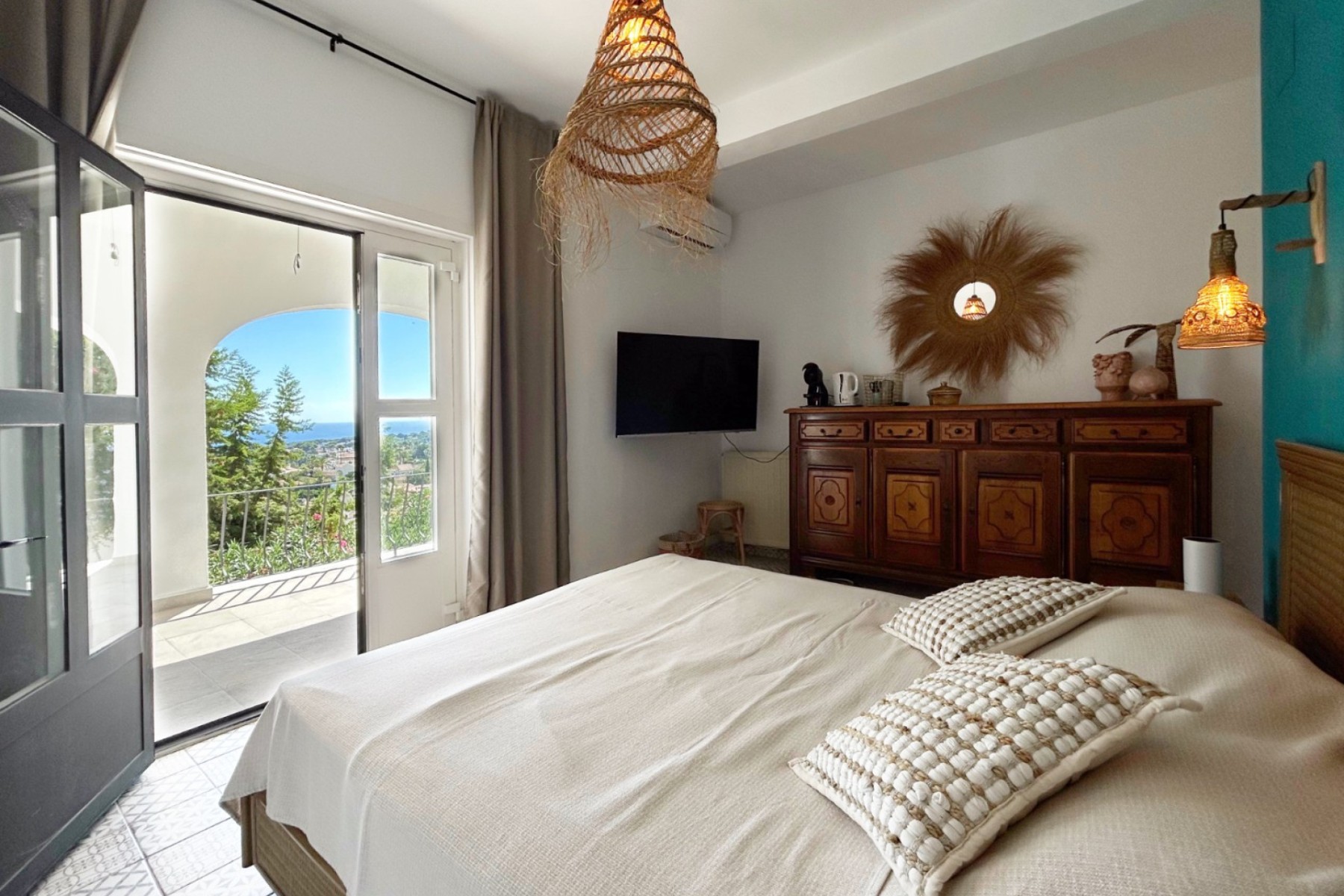 4 Bed, 2 Bath, HouseFor Sale, Moraira, Alicante