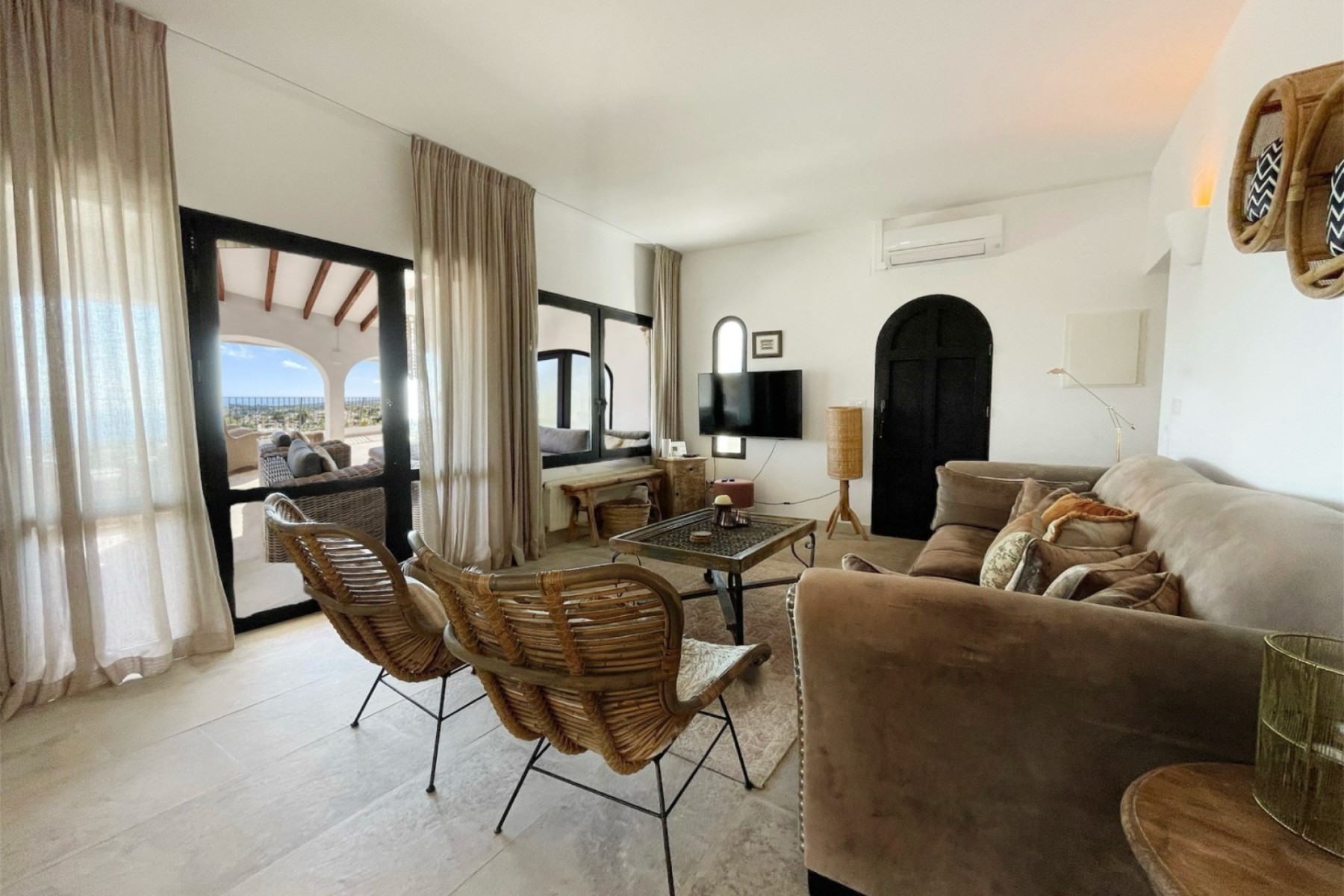 4 Bed, 2 Bath, HouseFor Sale, Moraira, Alicante