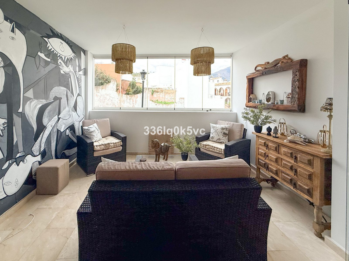 2 Bed, 2 Bath, ApartmentFor Sale, Benahavis, Malaga