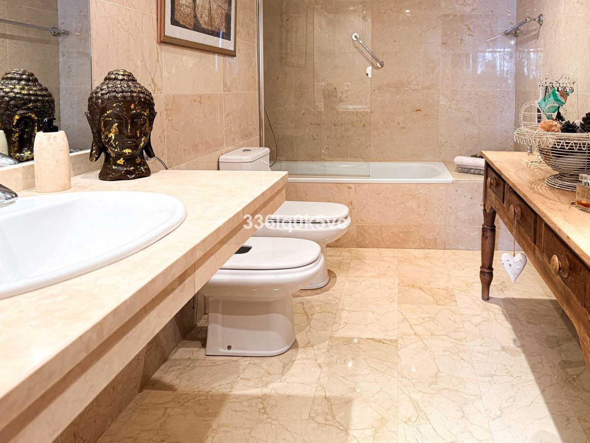 2 Bed, 2 Bath, ApartmentFor Sale, Benahavis, Malaga