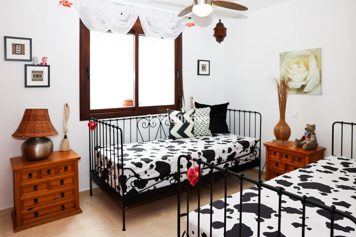 2 Bed, 2 Bath, ApartmentFor Sale, Benahavis, Malaga