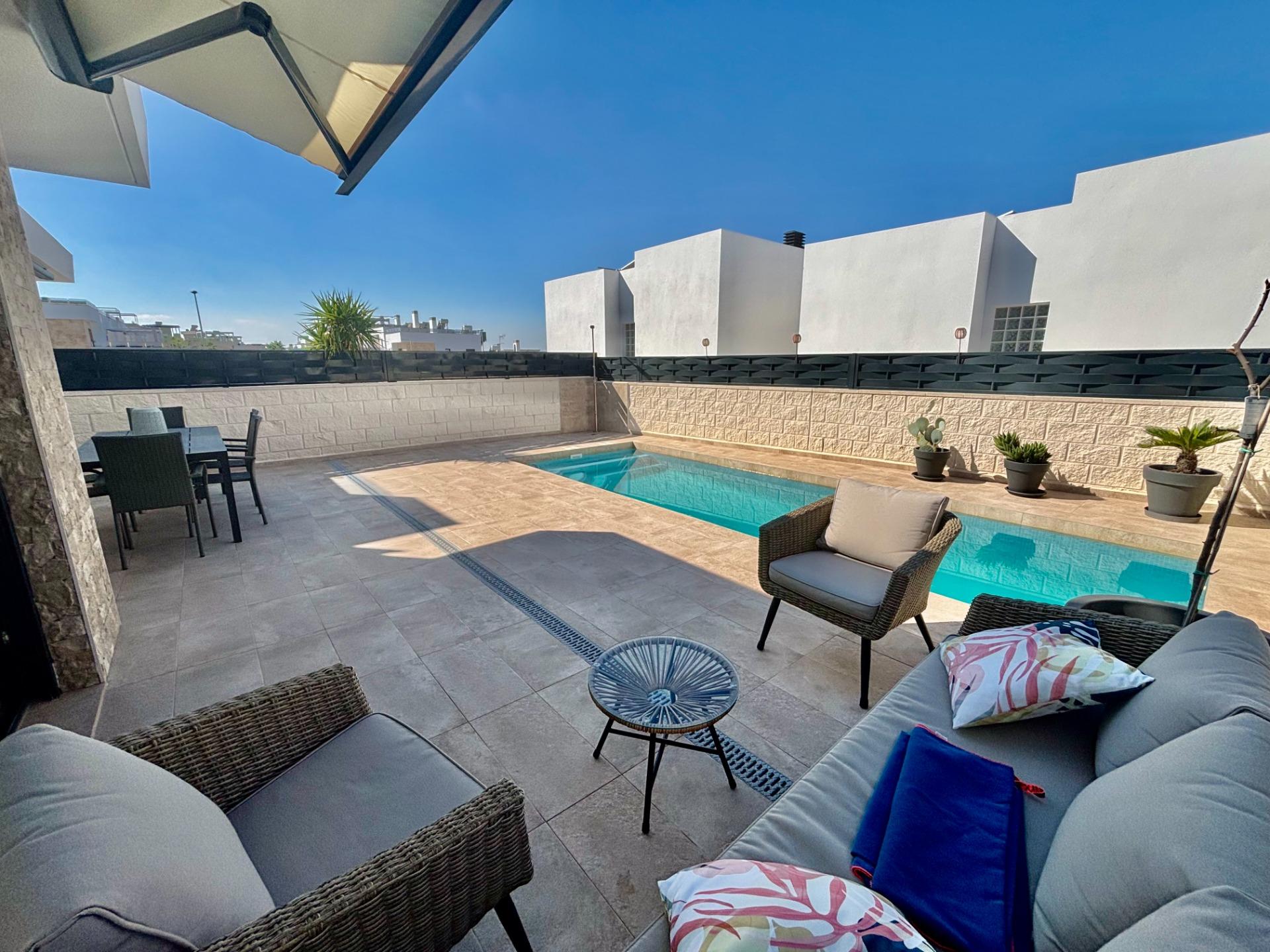 3 Bed, 2 Bath, HouseFor Sale, Benijofar, Alicante