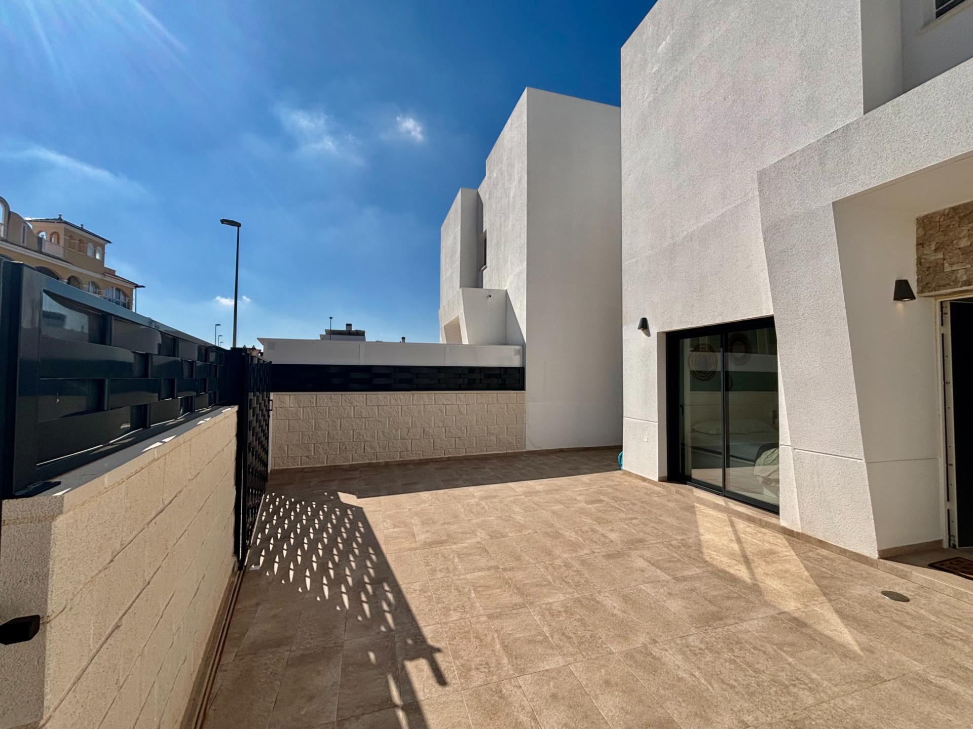 3 Bed, 2 Bath, HouseFor Sale, Benijofar, Alicante