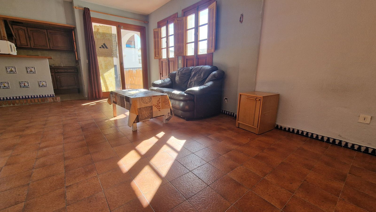 1 Bath, ApartmentFor Sale, La Duquesa, Malaga