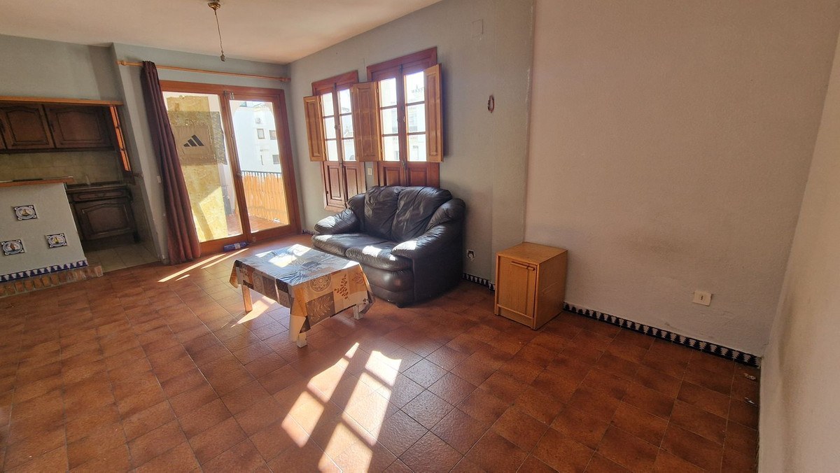 1 Bath, ApartmentFor Sale, La Duquesa, Malaga